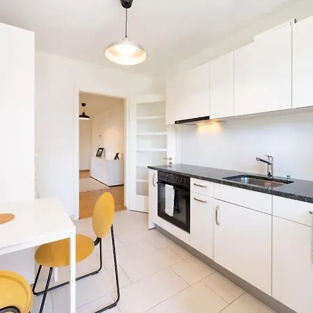 Your Perfect Getaway With 3 Bedrooms & Wifi *